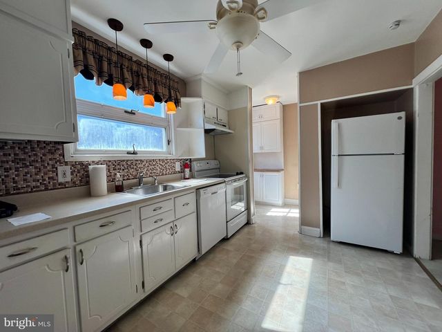 344 FAIRFAX RD, Drexel Hill, PA 19026