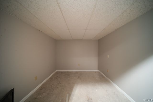 164 Iron Oak Circle, Salina, NY 13088