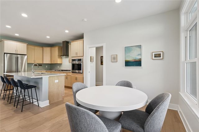 207 Rock Creek Rd, Indiana Twp, PA 15238