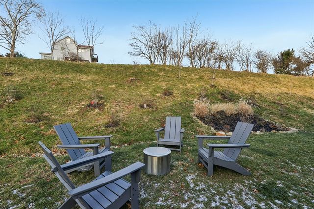 207 Rock Creek Rd, Indiana Twp, PA 15238