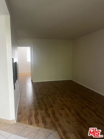 10540 Balboa Boulevard 125, Granada Hills (los Angeles), CA 91344