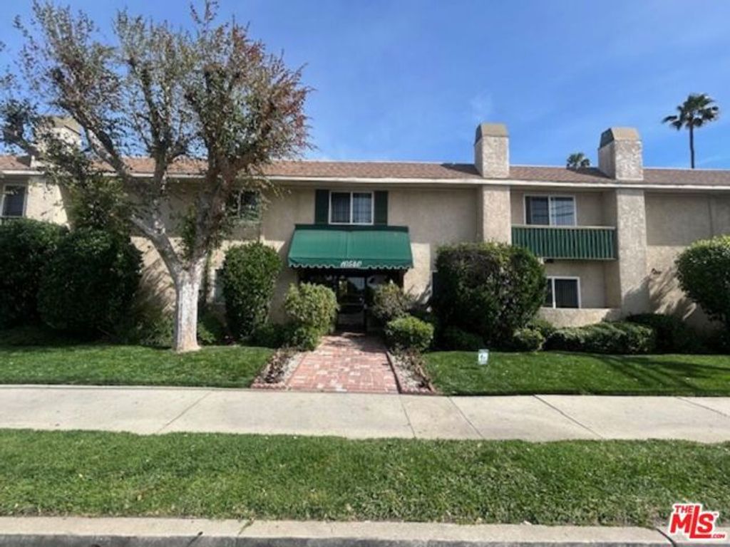 10540 Balboa Boulevard 125, Granada Hills (los Angeles), CA 91344