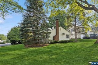 44 Knickerbocker Road, Cresskill, NJ 07626