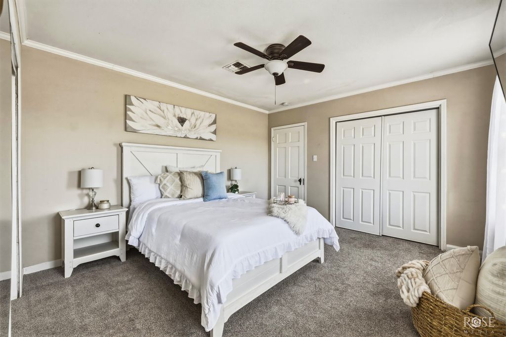 Image 19 of property listing at 606 W Duncan Avenue, Mertzon, TX 76941