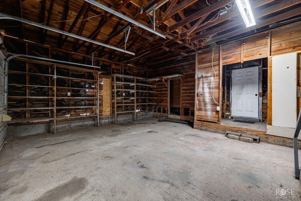 Image 26 of property listing at 606 W Duncan Avenue, Mertzon, TX 76941