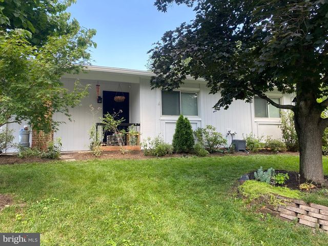 444 SUGARLAND RUN DR, Sterling, VA 20164