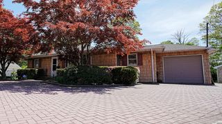 14 Muncey Road, Bay Shore, NY 11706