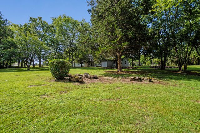 741 Trousdale Ferry Pike, Lebanon, TN 37087