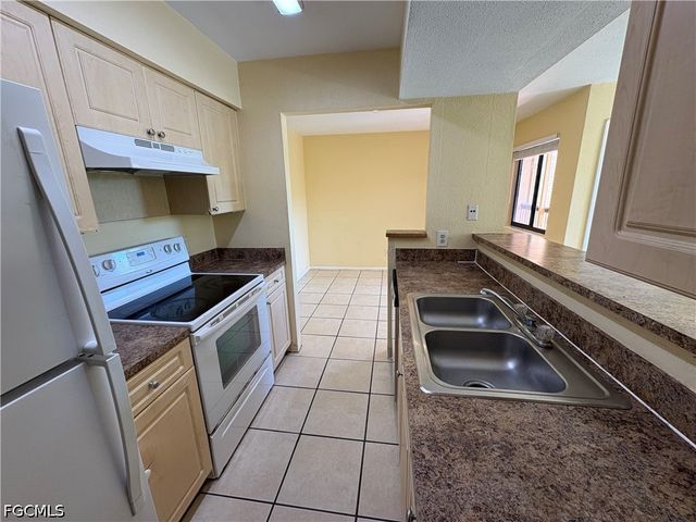 2905 Winkler AVE 719, Fort Myers, FL 33916