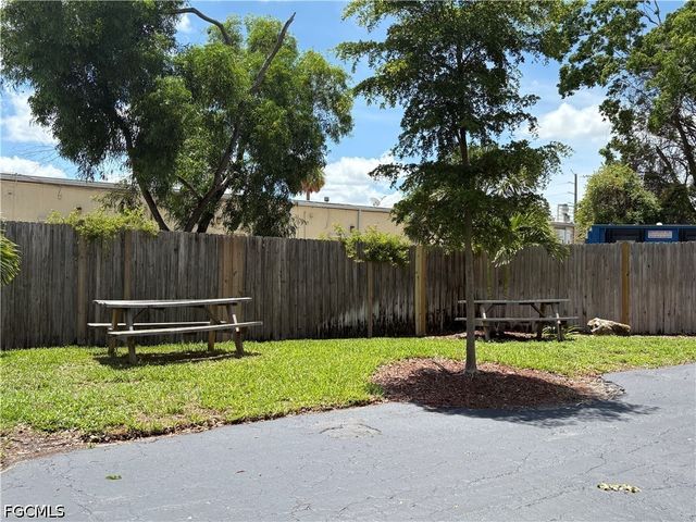2905 Winkler AVE 719, Fort Myers, FL 33916