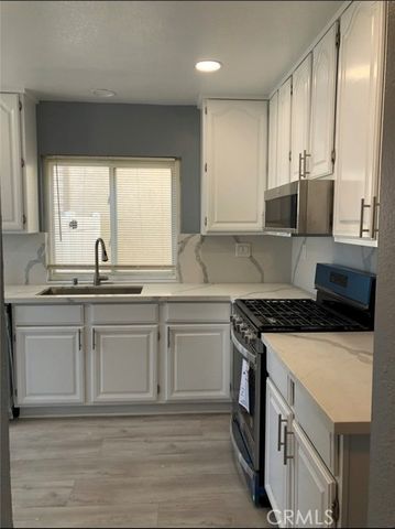 648 N Quince, Rialto, CA 92376