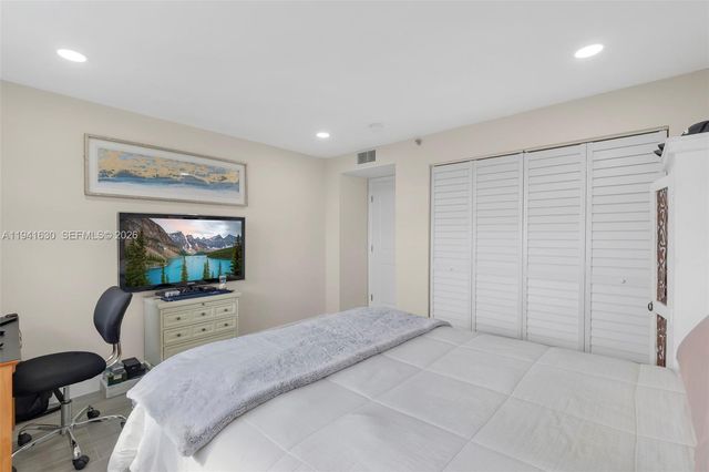 3200 Port Royale Dr N 705, Fort Lauderdale, FL 33308