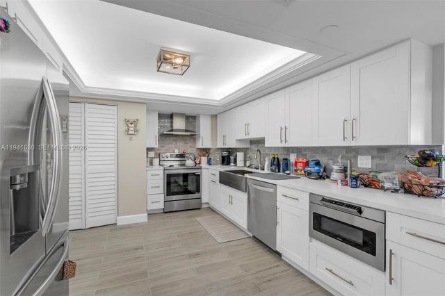 3200 Port Royale Dr N 705, Fort Lauderdale, FL 33308