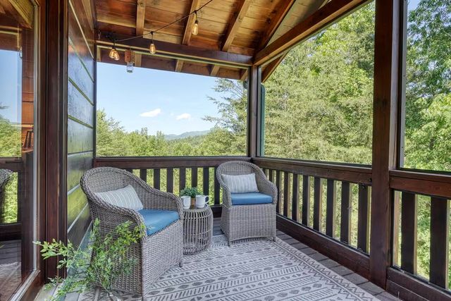 122 Sullivan Trail, Blairsville, GA 30512
