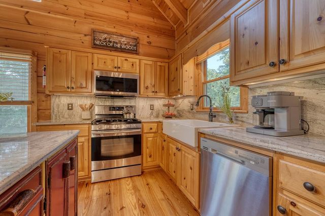 122 Sullivan Trail, Blairsville, GA 30512