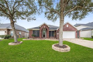 2506 Spring Landing Drive, Pearland, TX 77584