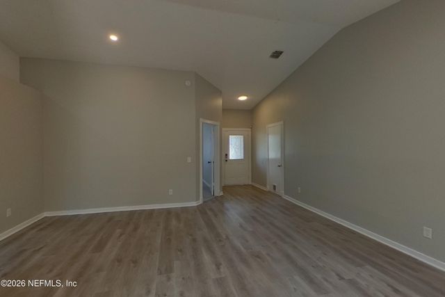 12124 ROUNDHAM Lane N, Jacksonville, FL 32225
