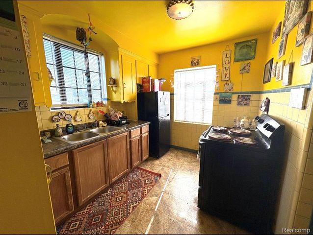 17305 Northlawn Street, Detroit, MI 48221