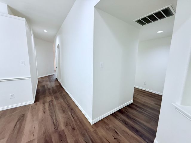 1223 Fleetwood Cove Drive, Grand Prairie, TX 75052