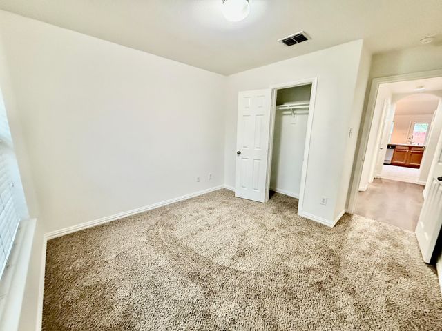 1223 Fleetwood Cove Drive, Grand Prairie, TX 75052