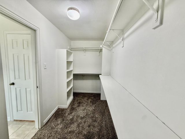 1223 Fleetwood Cove Drive, Grand Prairie, TX 75052