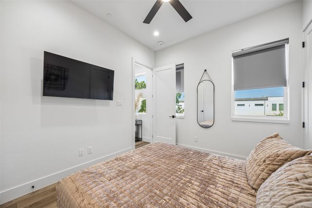 1865 Summit Avenue 102, Dallas, TX 75206
