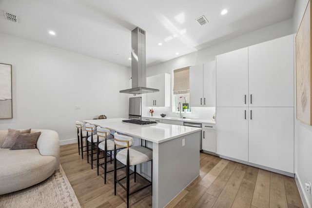 1865 Summit Avenue 102, Dallas, TX 75206