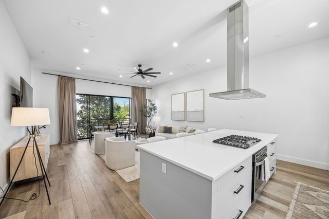 1865 Summit Avenue 102, Dallas, TX 75206