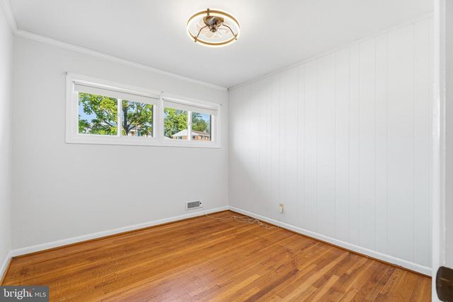 33 HADDINGTON RD, Lutherville Timonium, MD 21093