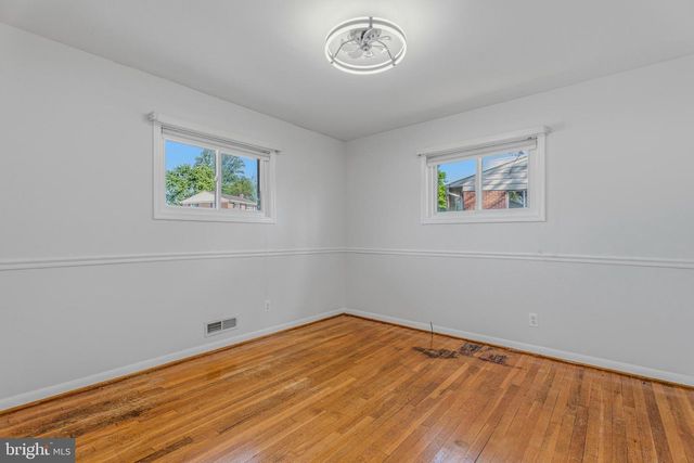 33 HADDINGTON RD, Lutherville Timonium, MD 21093