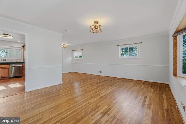 33 HADDINGTON RD, Lutherville Timonium, MD 21093