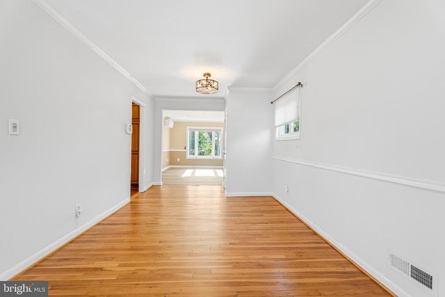 33 HADDINGTON RD, Lutherville Timonium, MD 21093