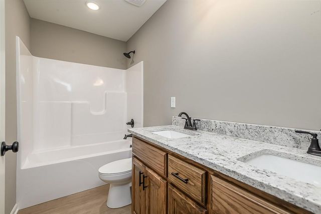 15604 Austin Court, Basehor, KS 66007
