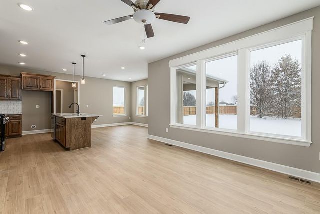 15604 Austin Court, Basehor, KS 66007