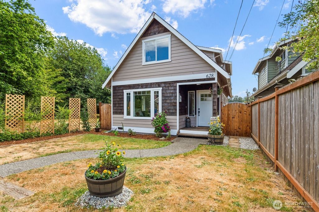 628 Roberts Street, Monroe, WA 98272