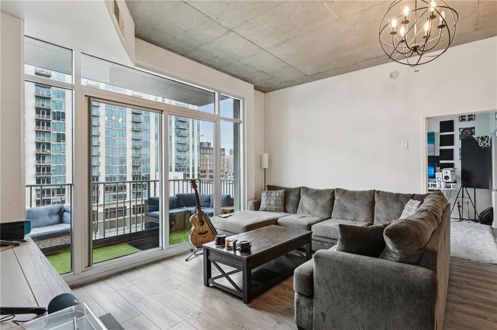 250 Pharr NE Road 1005, Atlanta, GA 30305