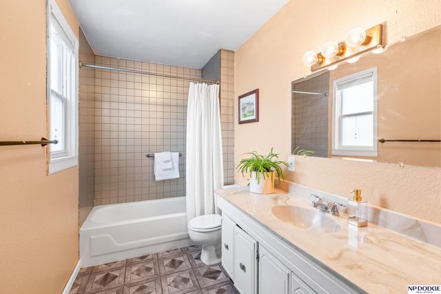 2004 Grant Street, Blair, NE 68008