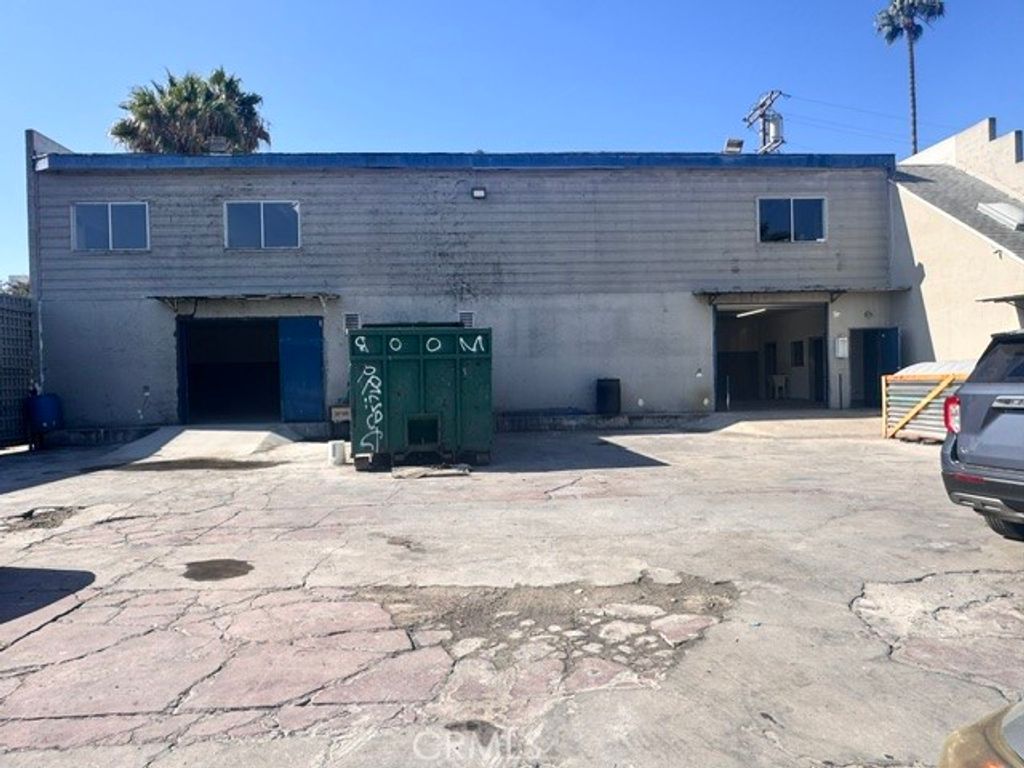 10301 S San Pedro, Los Angeles, CA 90003 — photo 4