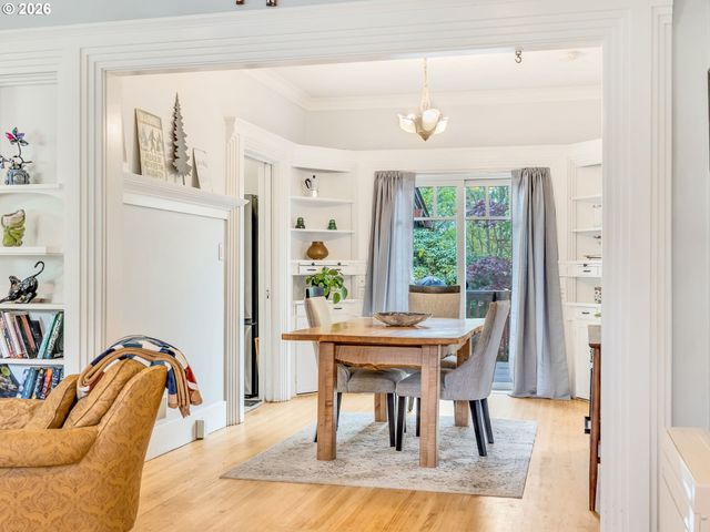 637 NIAGARA Ave, Astoria, OR 97103