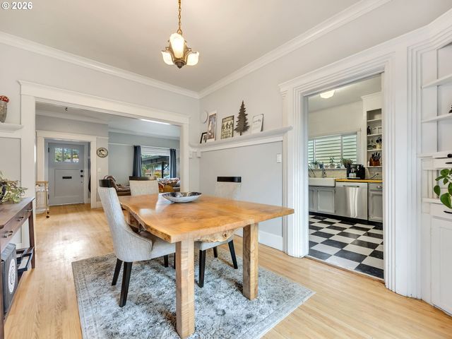 637 NIAGARA Ave, Astoria, OR 97103