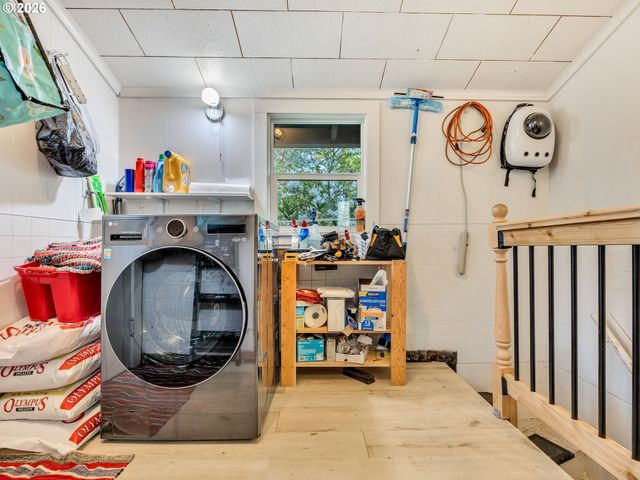 637 NIAGARA Ave, Astoria, OR 97103