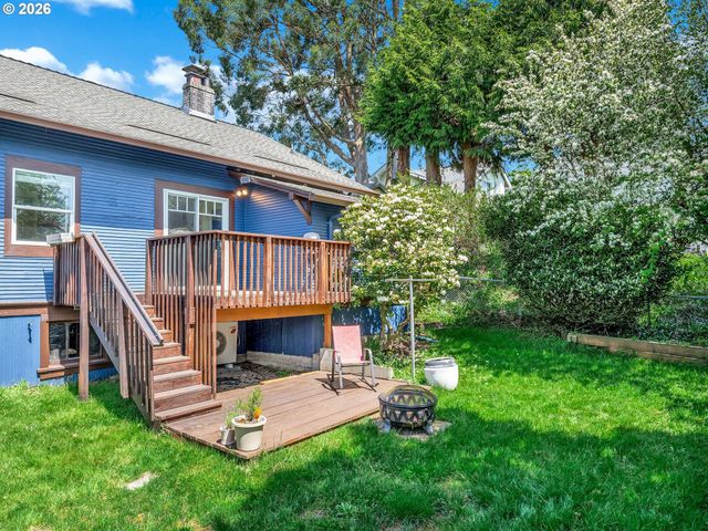 637 NIAGARA Ave, Astoria, OR 97103