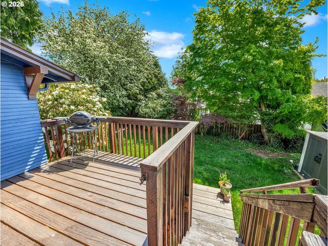 637 NIAGARA Ave, Astoria, OR 97103