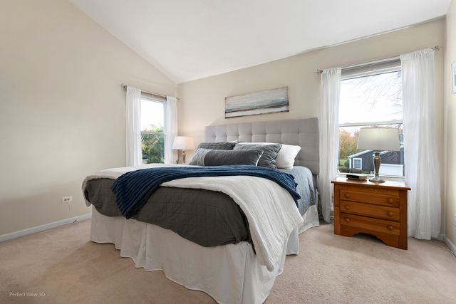 970 Mount Vernon Drive, Grayslake, IL 60030