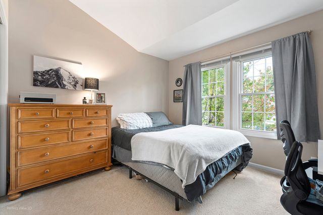 970 Mount Vernon Drive, Grayslake, IL 60030