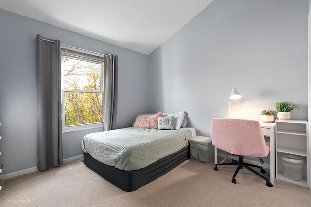 970 Mount Vernon Drive, Grayslake, IL 60030