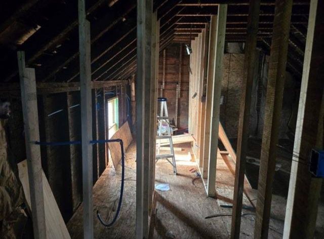 909 W 6th Street, Sterling, IL 61081