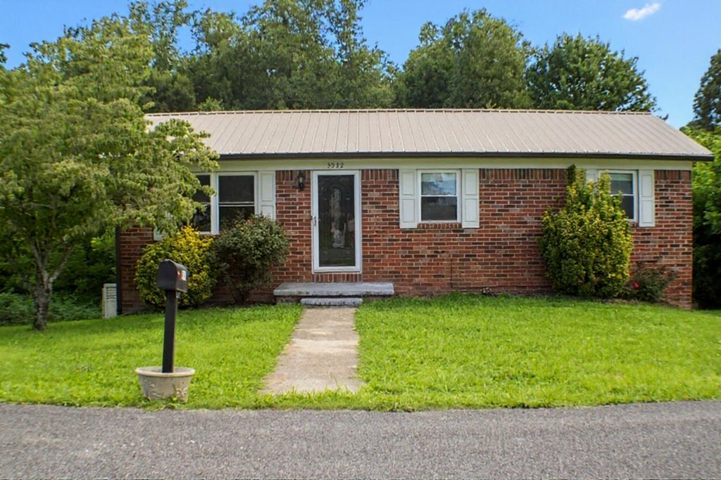 3532 Crawford Drive SE, Cleveland, TN 37323