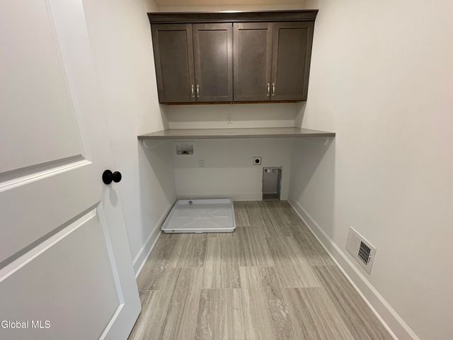 23 Gronczniak Road, Stillwater, NY 12170