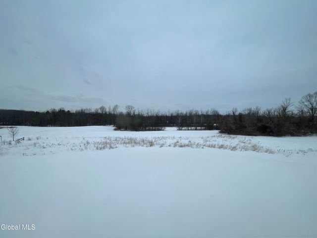 23 Gronczniak Road, Stillwater, NY 12170